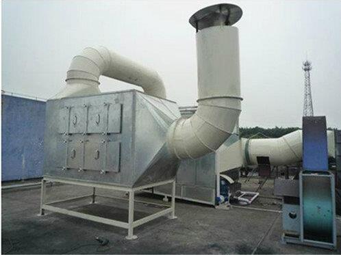 
为港丰汽修厂设计安装喷漆废气治理工程